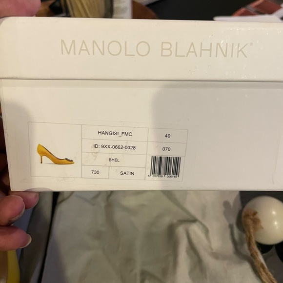 Gentle used Manolo Blahnik Hangsi  Yellow-70 - Picture 3 of 6
